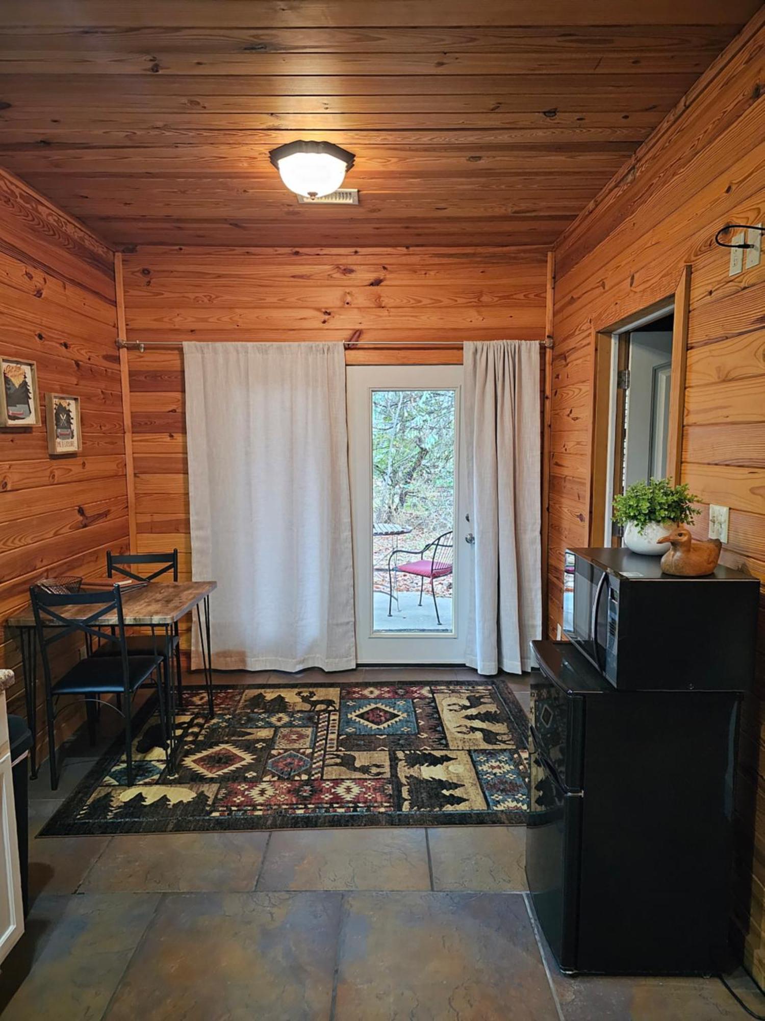 5 Min To Beaver Lake-King Bed-Fire Pit-Jetted Tub #2 يوريكا سبرينغز المظهر الخارجي الصورة